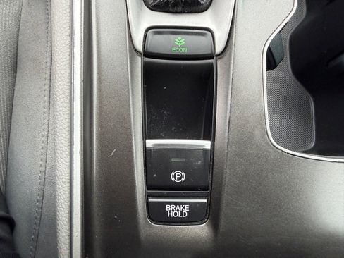 Used 2019 Honda Accord LX image 24