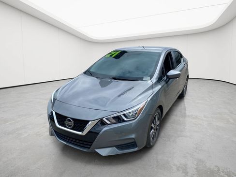 Used 2021 Nissan Versa SV FWD image 14