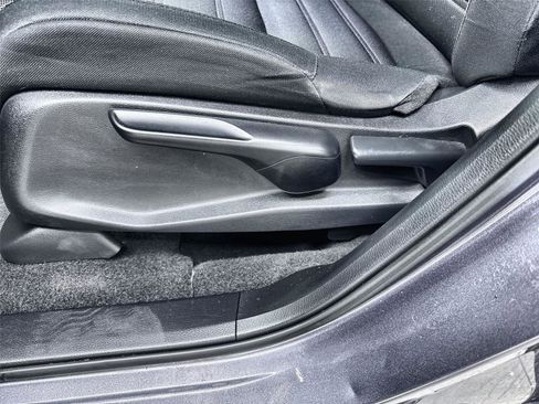 Used 2020 Honda CR-V LX image 13