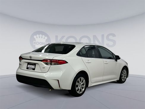 Used 2023 Toyota Corolla LE image 12