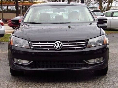 Used 2013 Volkswagen Passat 2.5 SEL Premium FWD image 2