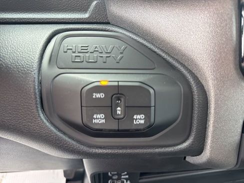 New 2026 RAM 2500 Tradesman w/ Chrome Appearance Group AWD/4WD image 15