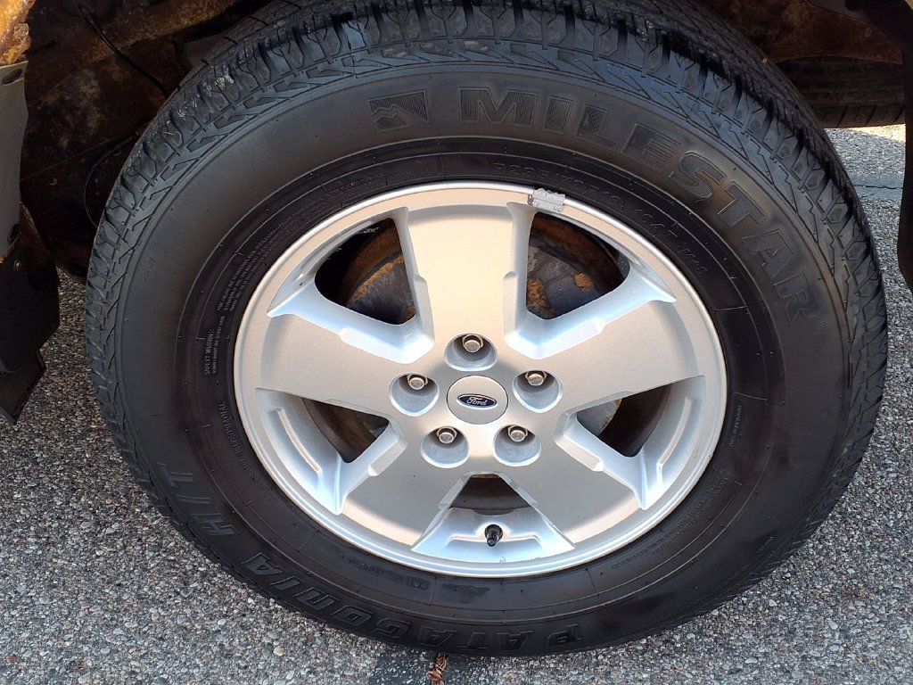 Used 2009 Ford Escape XLT FWD image 7