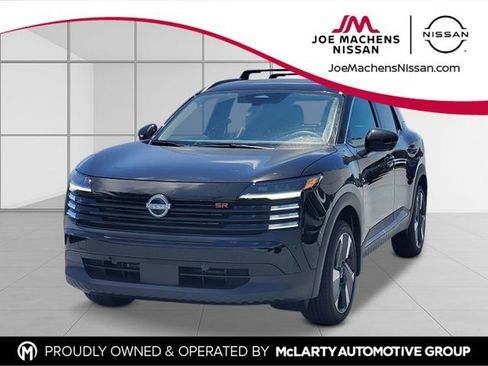 New 2026 Nissan Kicks SR FWD image 1