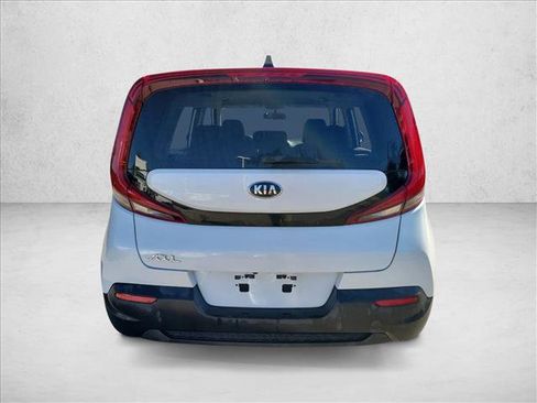 Used 2020 Kia Soul LX image 6