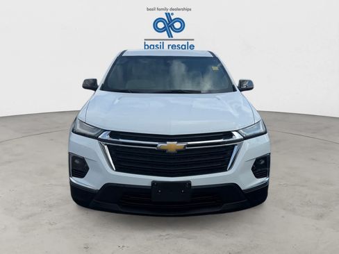 Used 2022 Chevrolet Traverse LS FWD image 8
