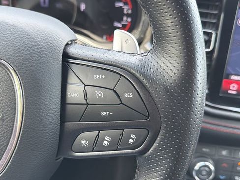 Used 2024 Dodge Durango GT RWD image 9