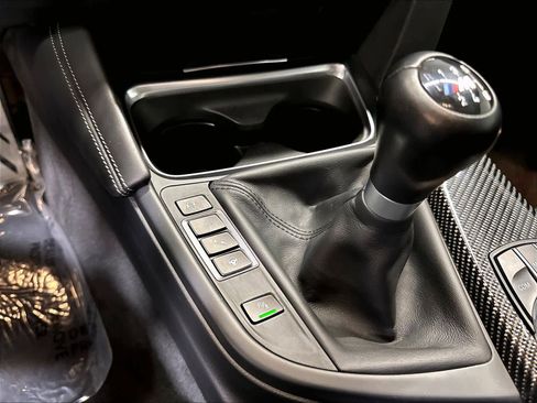 Used 2018 BMW M4 Coupe RWD image 32