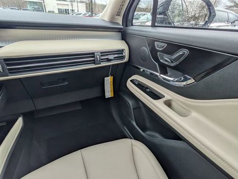 New 2026 Lincoln Corsair Premiere image 14