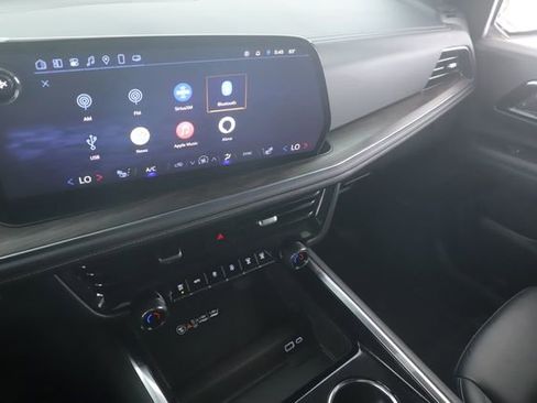 Used 2025 Chevrolet Tahoe Z71 w/ Z71 Off-Road Package image 28