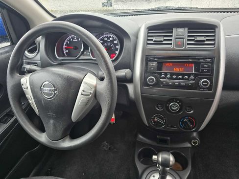 Used 2017 Nissan Versa SV image 10