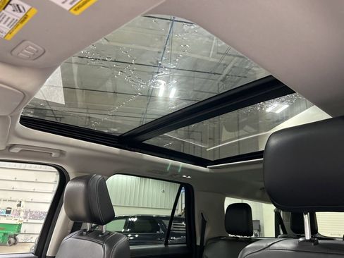 Certified 2025 Ford Expedition Max Platinum AWD/4WD image 28