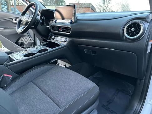 Used 2023 Hyundai Kona SEL image 22