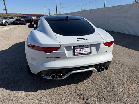 Used 2016 Jaguar F-TYPE R image 5
