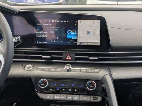 New 2025 Hyundai Elantra Limited w/ Cargo Package FWD image 13