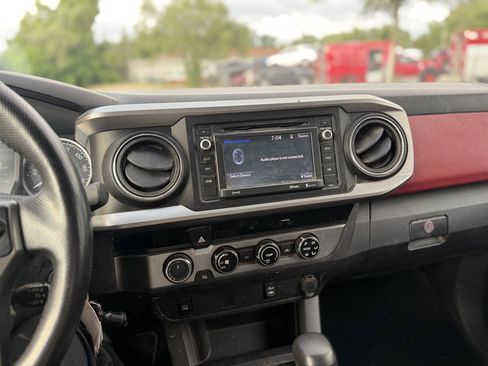Used 2016 Toyota Tacoma SR5 w/ Towing Package AWD/4WD image 19