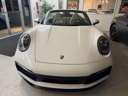 Used 2020 Porsche 911 Carrera S RWD image 3