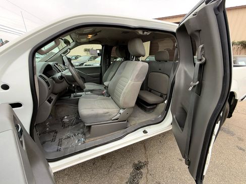 Used 2016 Nissan Frontier S image 19