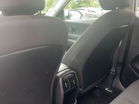 Certified 2025 Hyundai Kona SEL AWD/4WD image 18