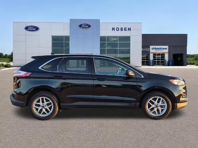 Certified 2024 Ford Edge SEL w/ Convenience Package AWD/4WD image 2