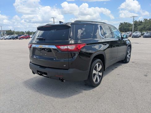Used 2019 Chevrolet Traverse LT w/ LT Premium Package FWD image 5