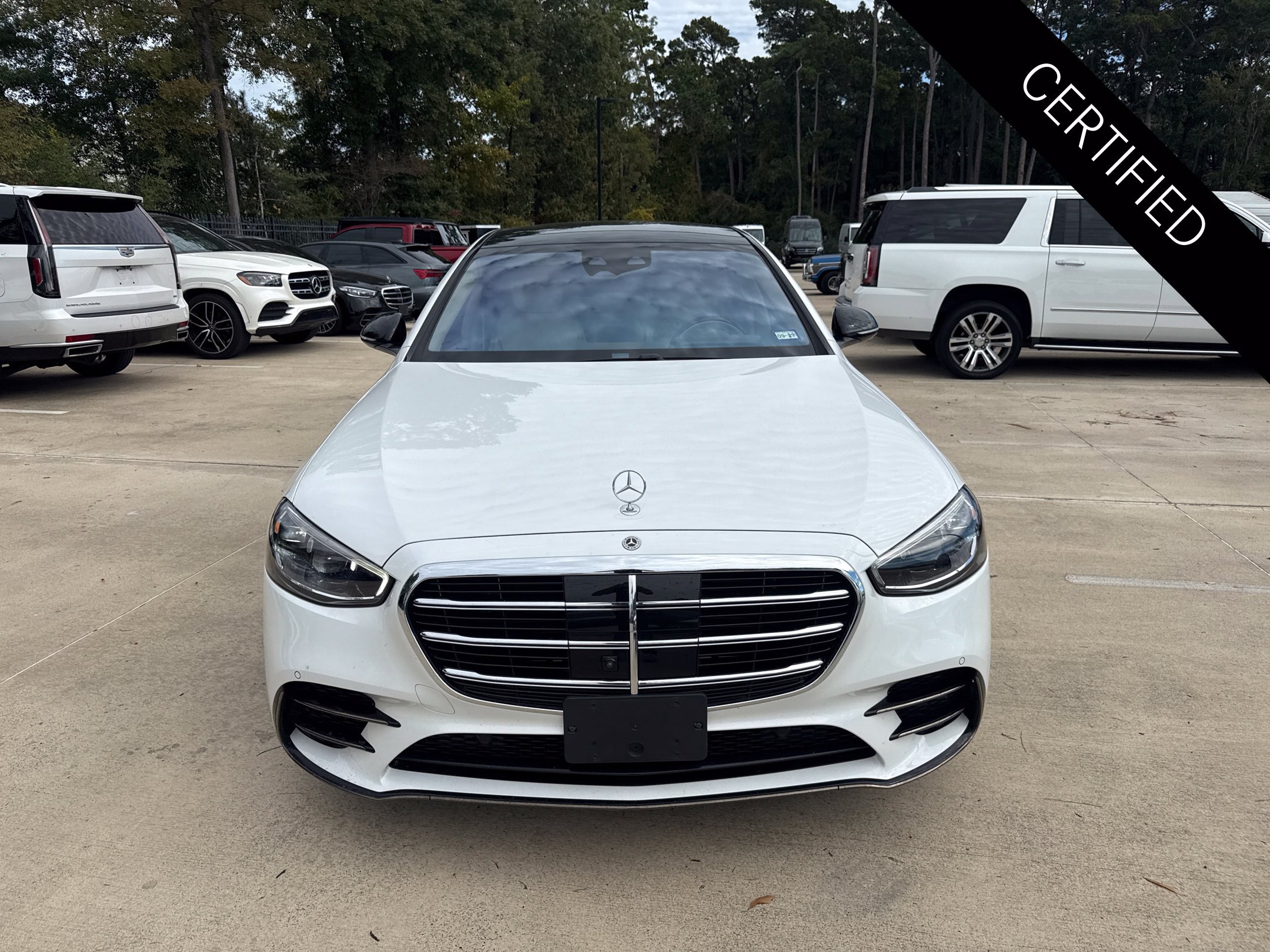 Used 2025 Mercedes-Benz S 580 4MATIC Sedan image 2