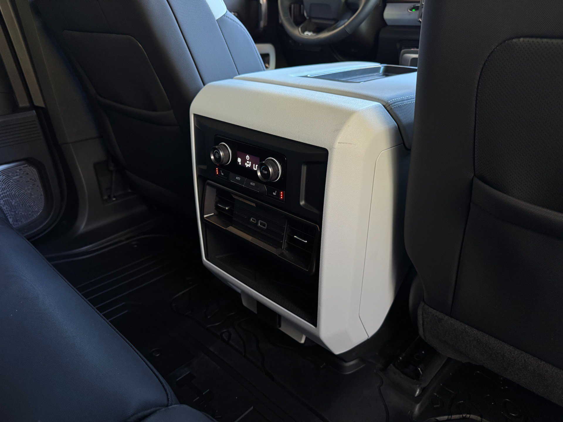 Used 2025 GMC Hummer EV 3X w/ Extreme Off-Road Package AWD/4WD image 44
