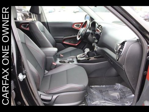 Used 2023 Kia Soul GT-Line w/ GT-Line Technology Package FWD image 19