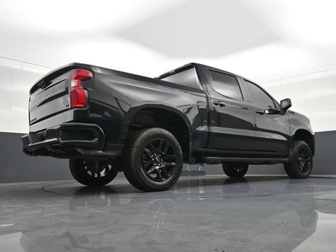 Used 2025 Chevrolet Silverado 1500 LT Trail Boss AWD/4WD image 29