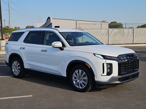 Used 2025 Hyundai Palisade SEL AWD/4WD image 3