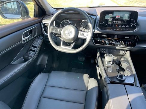 Certified 2023 Nissan Rogue SL w/ SL Premium Package AWD/4WD image 10