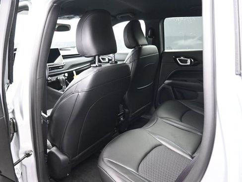 New 2026 Jeep Compass Latitude AWD/4WD image 10