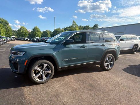 New 2026 Jeep Grand Cherokee Limited AWD/4WD image 4