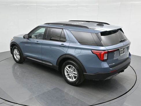 Used 2025 Ford Explorer Active image 48