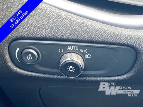 Used 2023 Chevrolet Malibu LT image 28