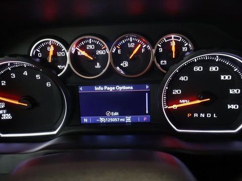 Used 2022 Chevrolet Silverado 1500 RST AWD/4WD image 16
