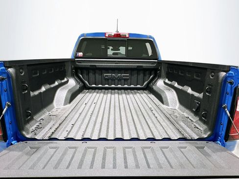 New 2026 GMC Canyon Elevation w/ Convenience Package image 9