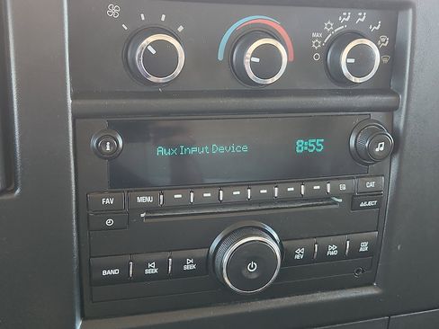 Used 2016 Chevrolet Express 2500 image 17