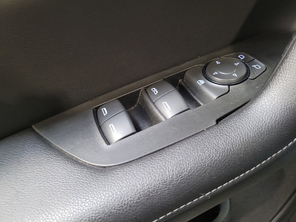 Used 2025 Chevrolet Blazer LT AWD/4WD image 27