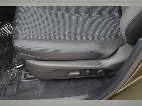 Used 2026 Subaru Forester Premium AWD/4WD image 30
