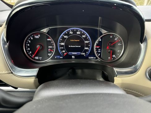 Used 2022 Chevrolet Traverse Premier image 19