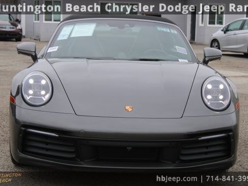 Used 2021 Porsche 911 Carrera w/ Premium Package image 2