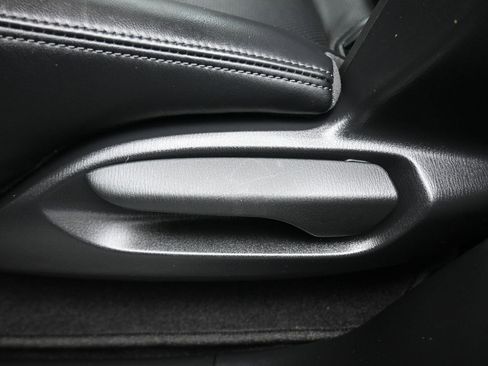 Used 2023 MAZDA CX-9 Touring image 31