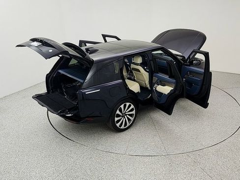 Certified 2025 Land Rover Range Rover SV AWD/4WD image 41