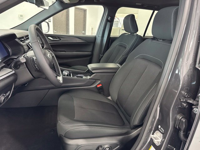 New 2026 Jeep Grand Cherokee Laredo X AWD/4WD image 14