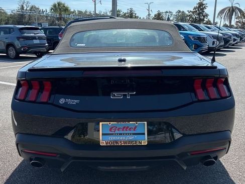 Used 2024 Ford Mustang GT Premium image 8