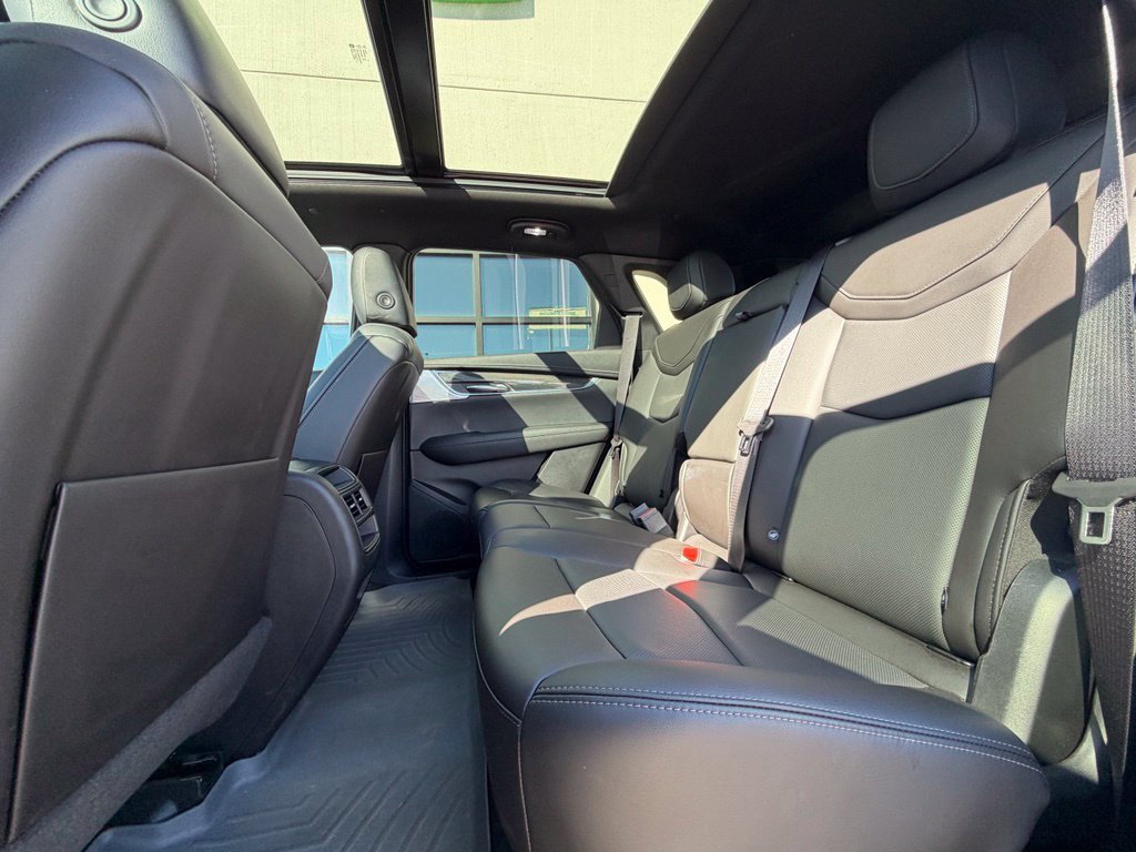 Used 2023 Cadillac XT5 Sportv w/ Technology Package AWD/4WD image 10