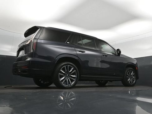 Used 2022 Cadillac Escalade Sport w/ Touring Package AWD/4WD image 42