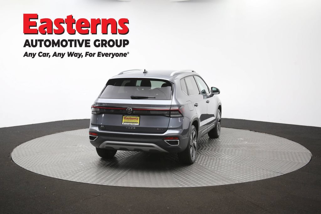 Used 2025 Volkswagen Taos SE AWD/4WD image 39