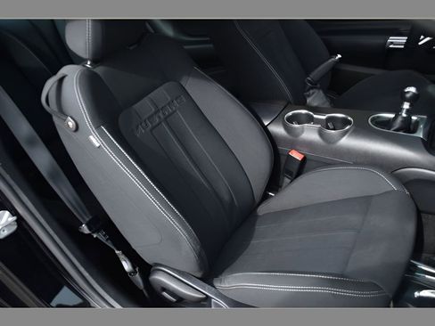 Used 2020 Ford Mustang Coupe RWD image 26